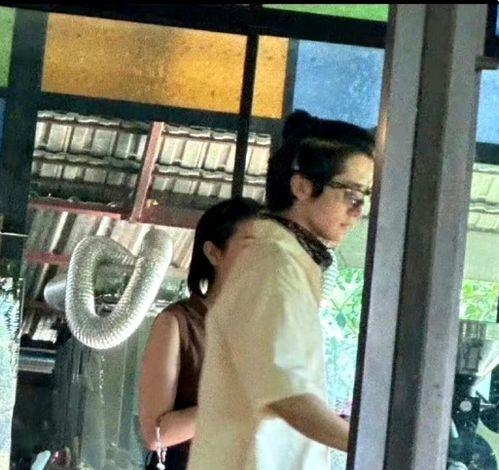 娱乐圈塌房吃瓜爆料,塌房事件频发，吃瓜群众热议不断