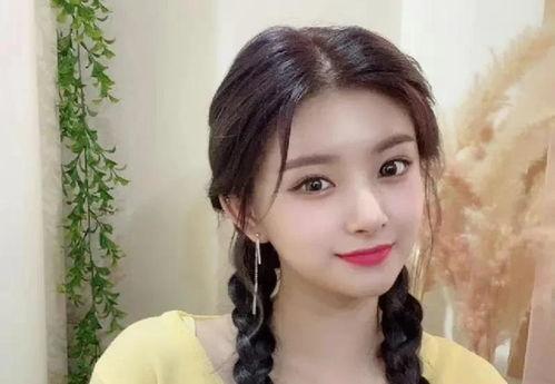 娱乐吃瓜小妹子是谁